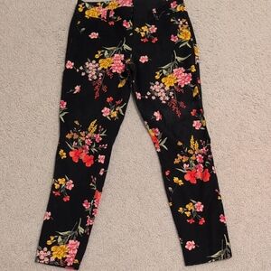 Old Navy Women's Skinny Pixie Pants with Floral Print